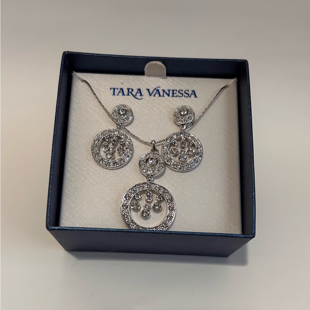 Tara Vanessa Necklace and Earring Set